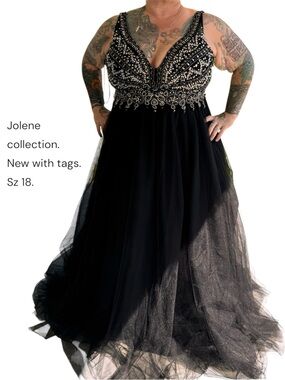 Black Beaded gothic V-Neck Prom Dress